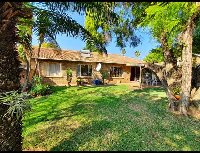 2 BEDROOM HOUSE FOR SALE IN NINAPARK